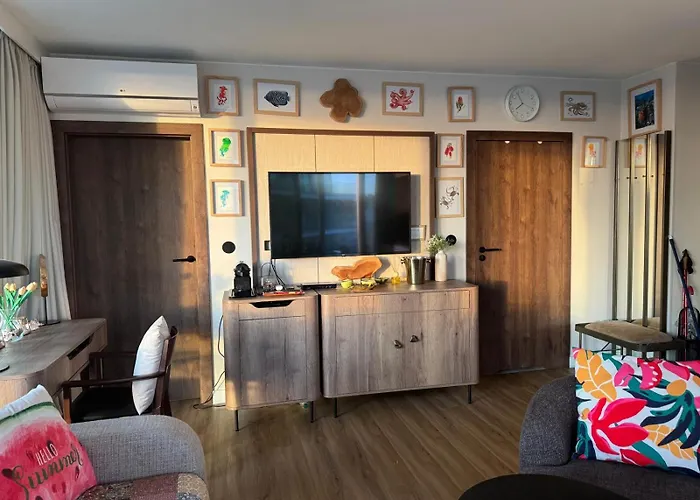 Baltycki Eden Delux מידזיזדרויה